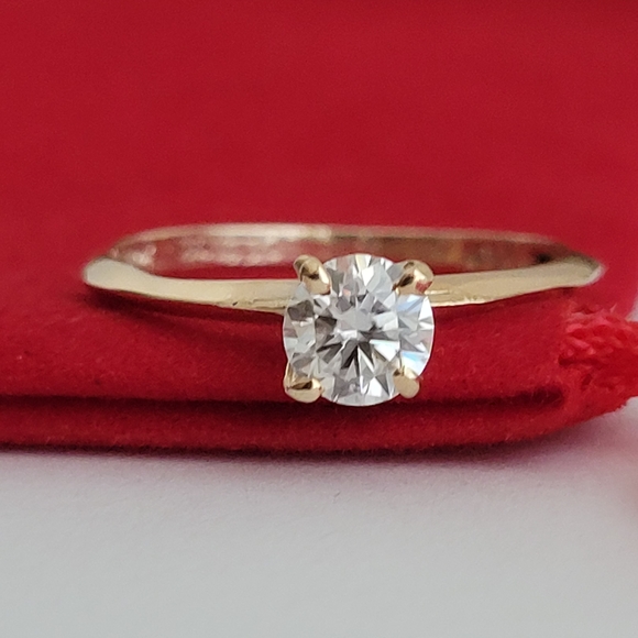 ❤️10k Size 6.5 Fancy Solid Yellow Gold Moissanite Ring! 👌🎁